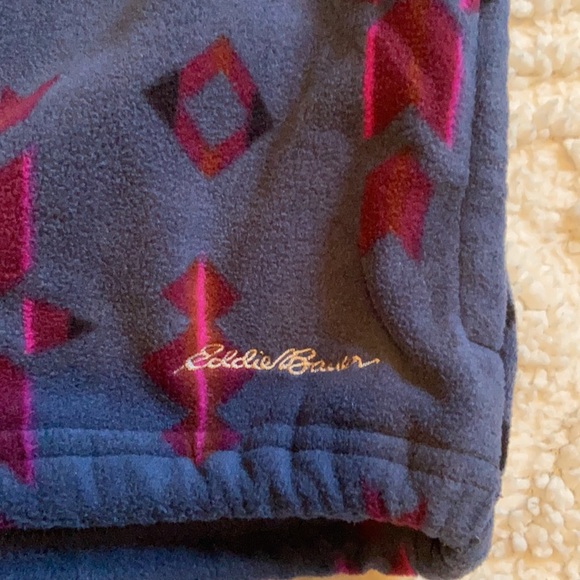 💕Eddie Bauer fleece. Aztec pattern. So cute!! NWT. Size L - Picture 6 of 8